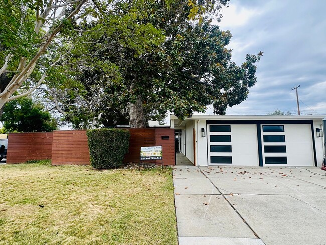 Building Photo - Beautifully Brand New Updated Home- Great Schools- Pet Okay