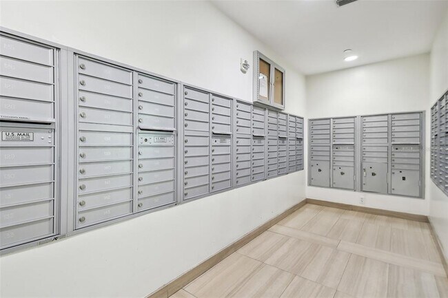 Building Photo - 111 N 12th St