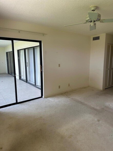 Building Photo - 12524 Shoreline Dr