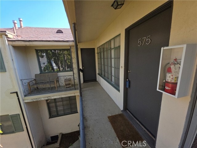 Building Photo - 575 Levering Ave