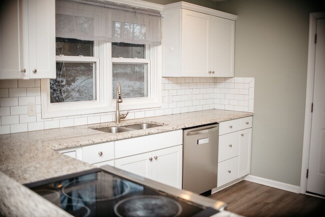 Building Photo - 1449 Jill Dr