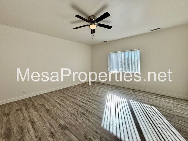 Building Photo - 6087 Elsinore Rd