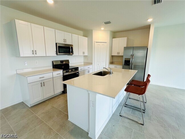 Building Photo - 11812 Cloverly Ln