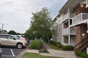 Building Photo - 9548 University Terrace Dr