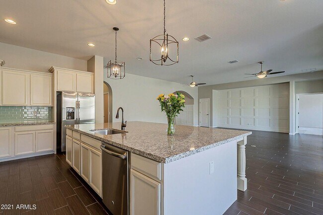 Building Photo - 22442 E Pecan Ln