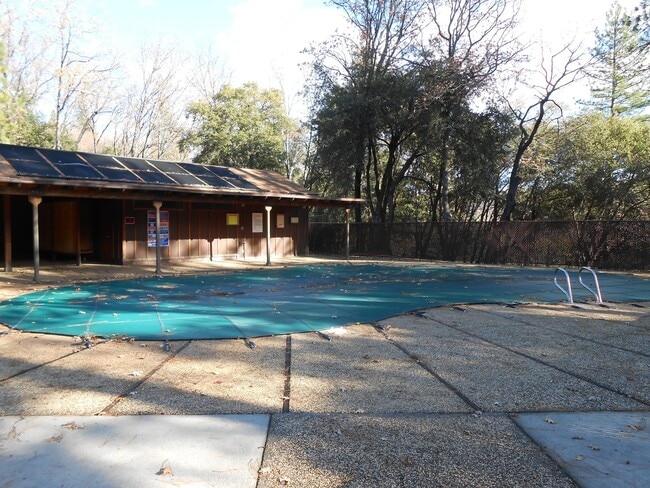 Building Photo - $500 MOVE IN SPECIAL OFF FIRST MONTHS RENT.