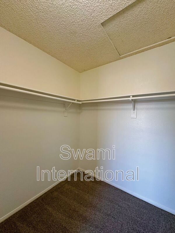 Building Photo - 14620 Berendo Ave