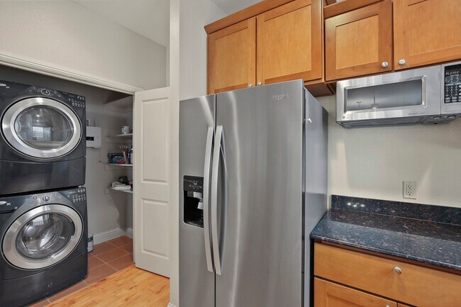 Building Photo - 5219 Richard Ave