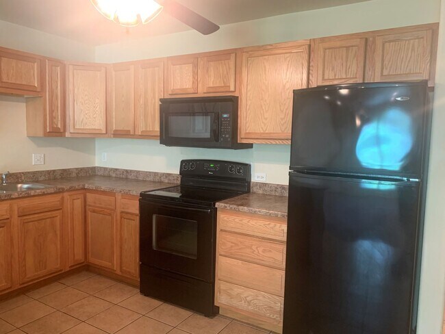 Building Photo - 6531-MF2-E2