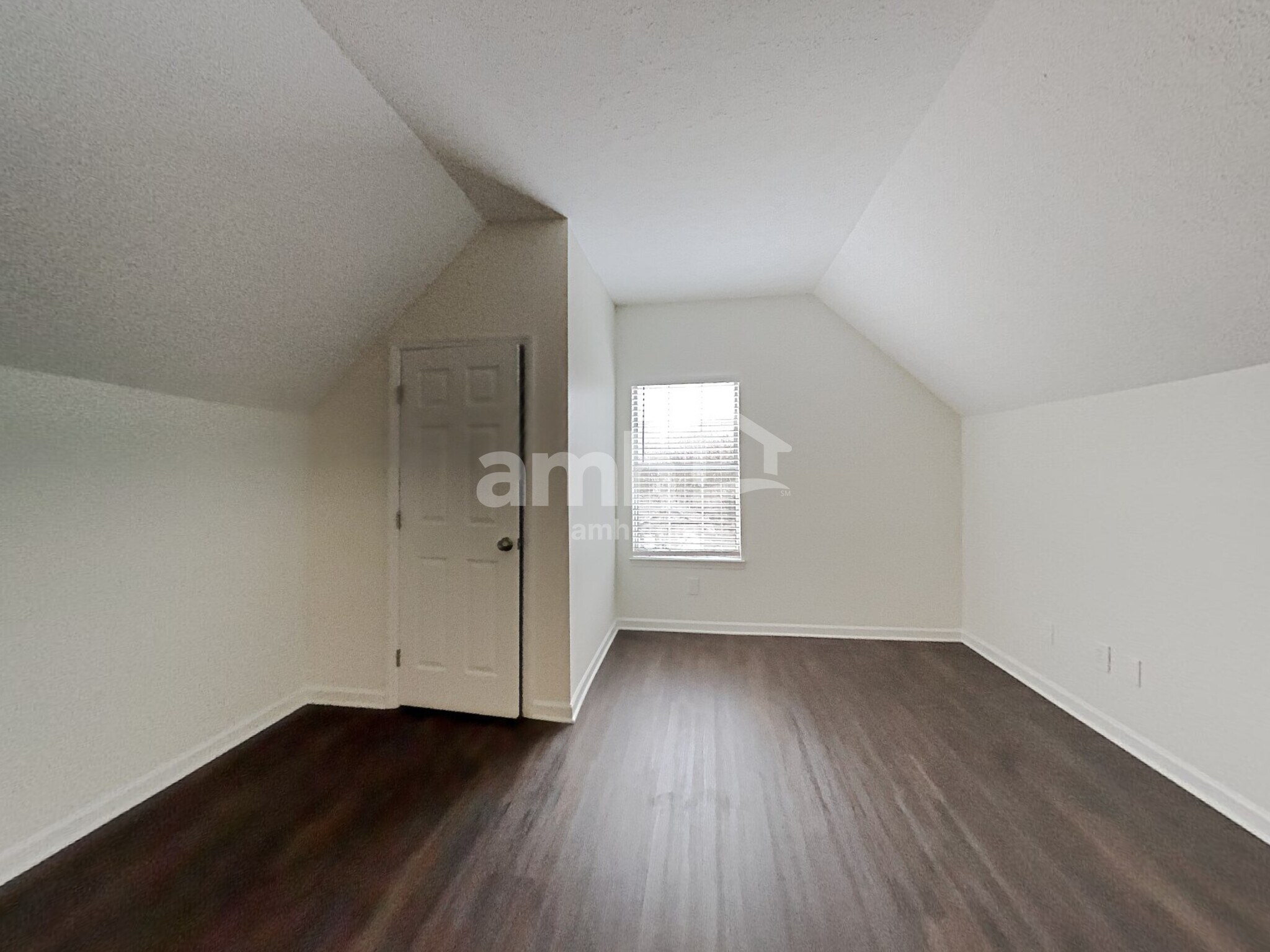 Building Photo - 1325 Georgetown Dr