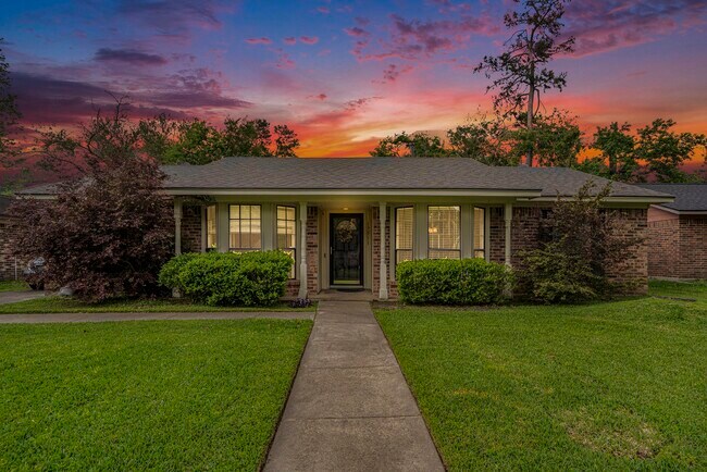 Building Photo - 17511 Possums Run Dr