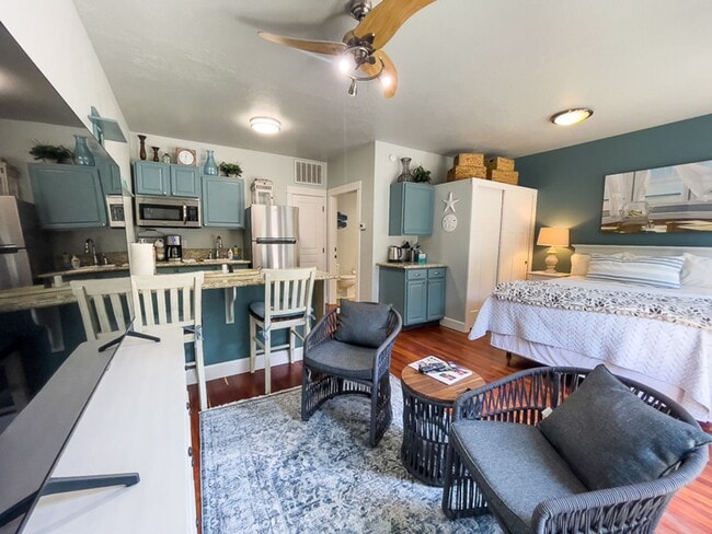 Building Photo - Parkside Suite: Fully Furnished Modern Studio in the Heart of Jacksonville $300 Utility Fee