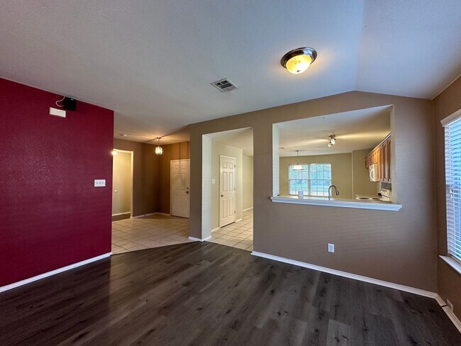 Building Photo - 209 Tripp Trail