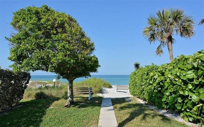 Building Photo - 3330 Gulf of Mexico Dr