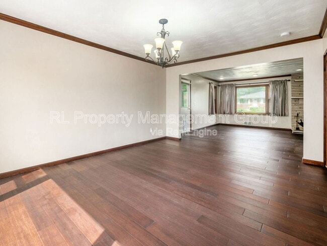 Building Photo - 2517 Minerva Lake Rd