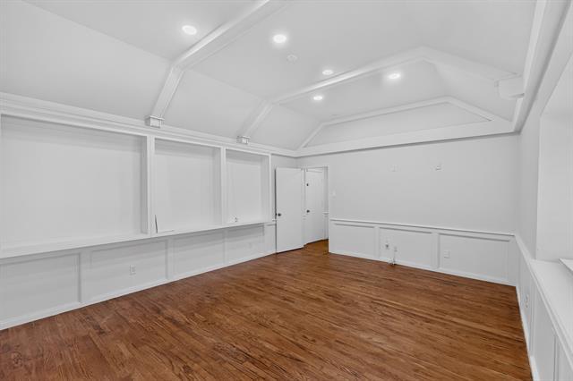 Building Photo - 6911 Gateridge Dr