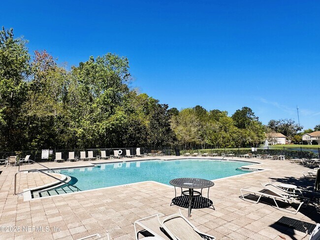 Building Photo - 8498 Climbing Ivy Trail S