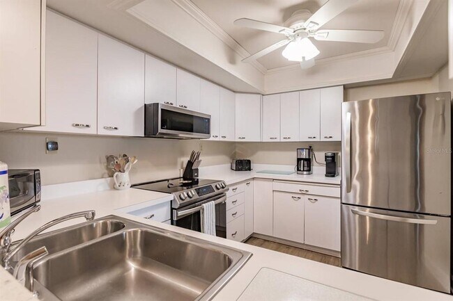 Building Photo - 1125 W Peppertree Dr