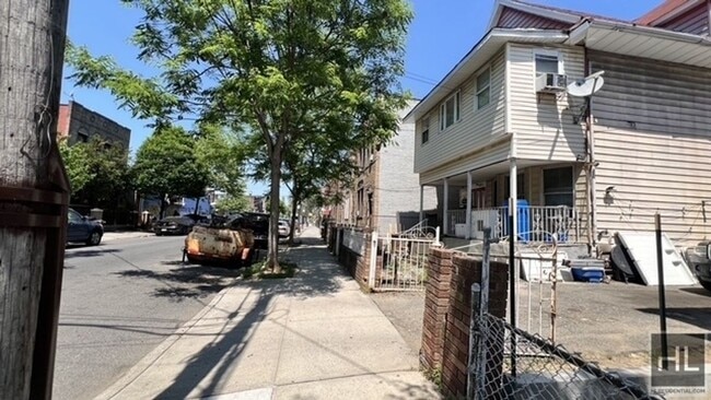 Building Photo - EAST 55th STREET