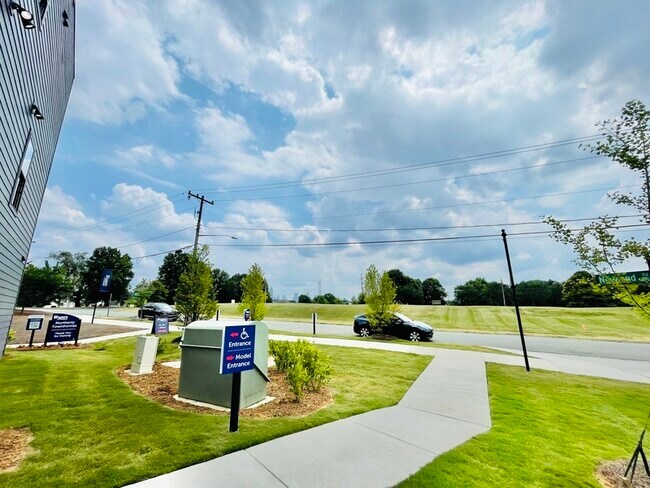 Building Photo - 3206 Coquina Ln