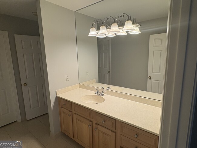 Building Photo - 4313 Pine Heights Dr NE