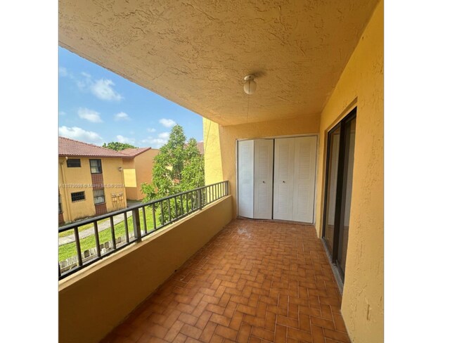 Building Photo - 10833 NW 7th St