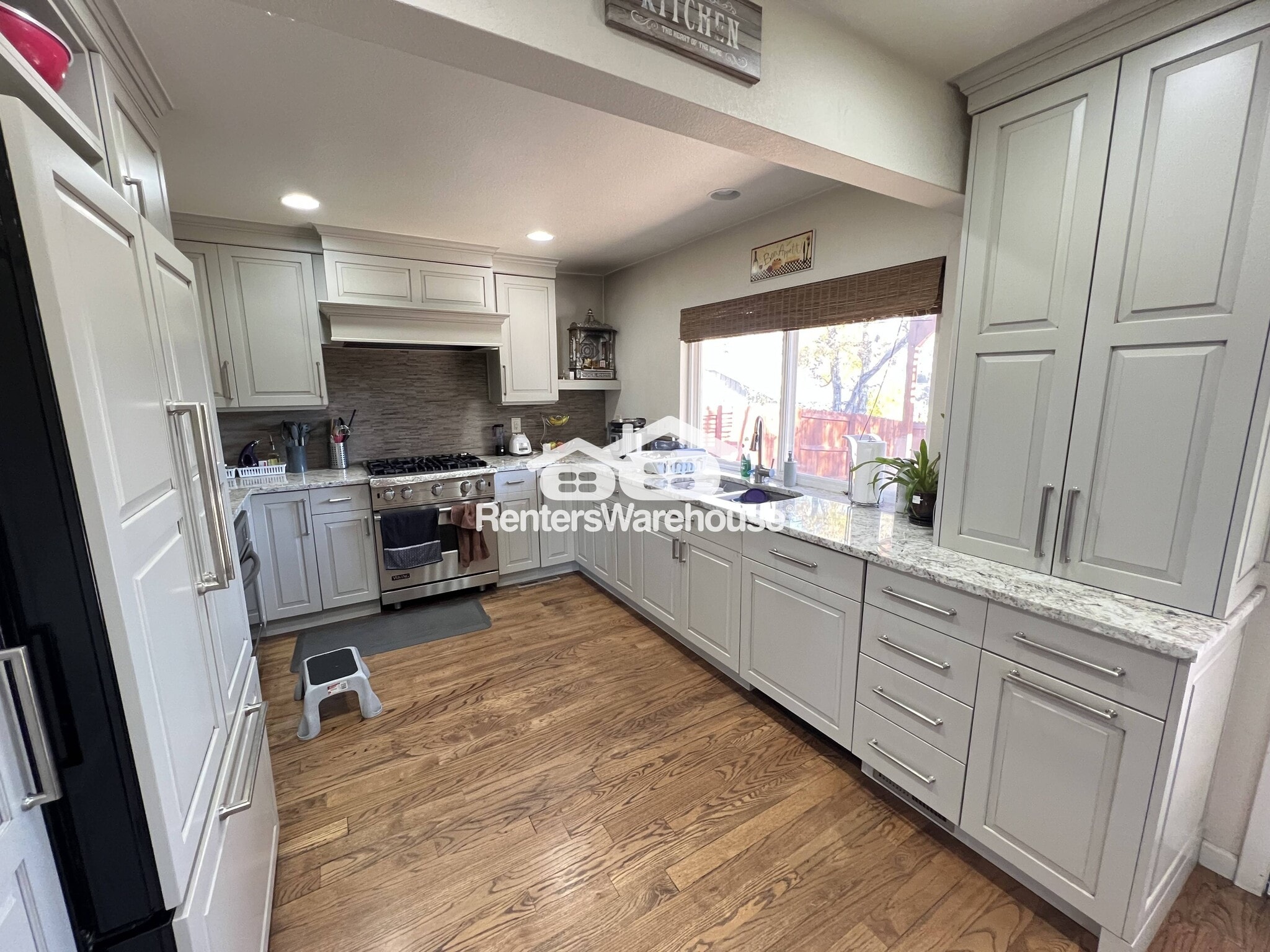 Building Photo - 8066 S Rosemary Ct