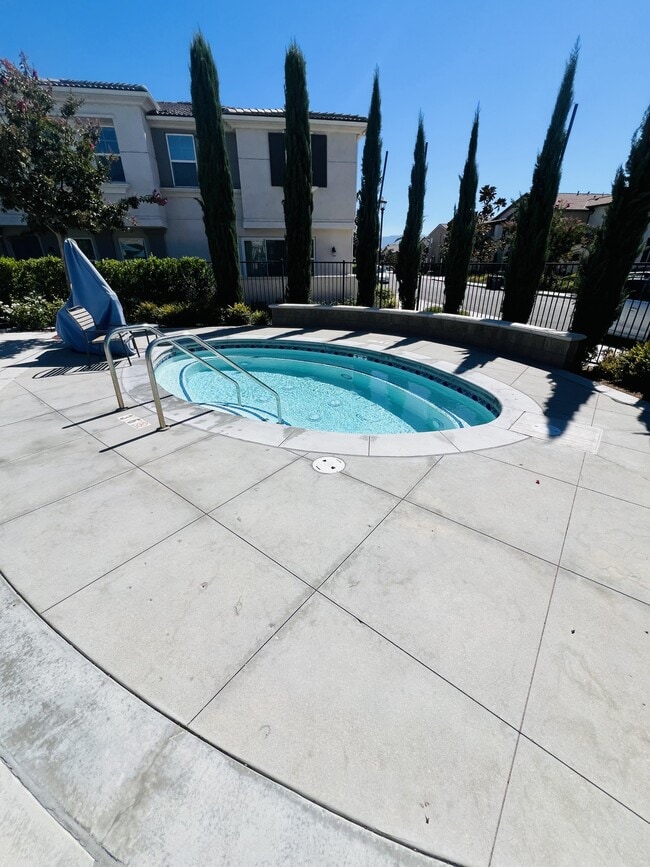 Building Photo - 7086 Vernazza Pl