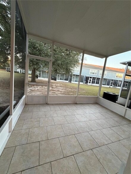 Building Photo - 4117 SW 54th Cir