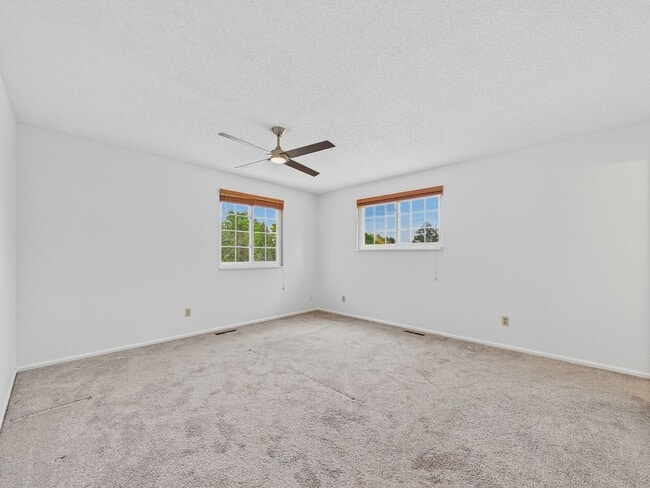 Building Photo - Gorgeous Home in Centennial!