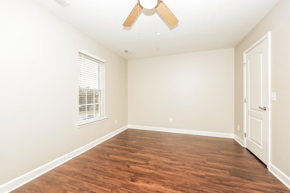 Building Photo - 1501 Teresa Ln