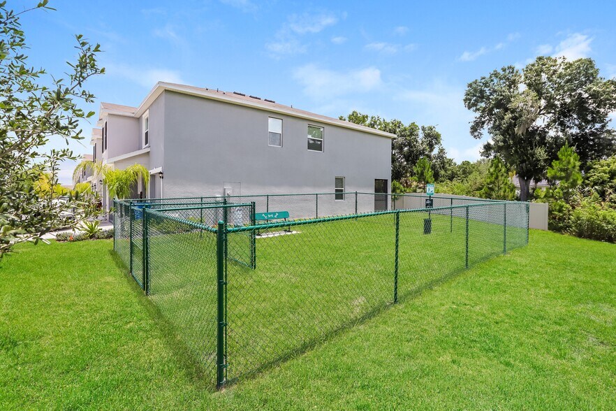 Building Photo - 11902 Stoneport Pl