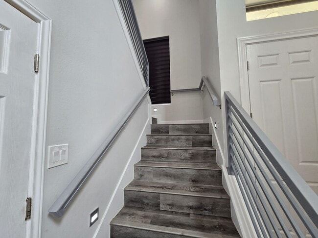 Building Photo - 2712 Corsican Ln