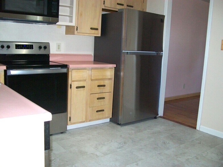 Building Photo - 2615 21st Ave