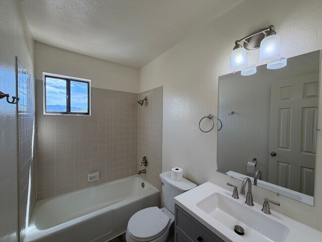 Building Photo - 5409 6th St NW