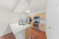 Building Photo - 6910 Hart Ln