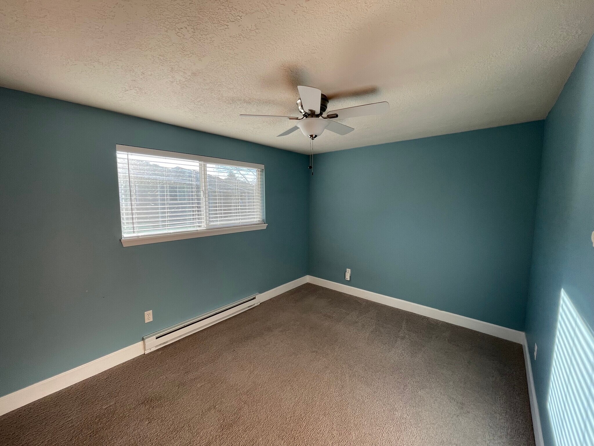Building Photo - 1706 Avalon