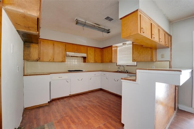 Building Photo - 8318 Harmony Rd