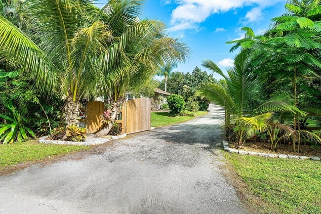 Building Photo - 15316 79th Terrace N