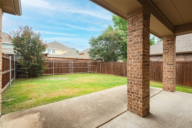 Building Photo - 2613 Patriot Dr
