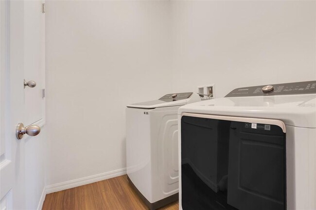 Building Photo - 1125 Democracy Dr