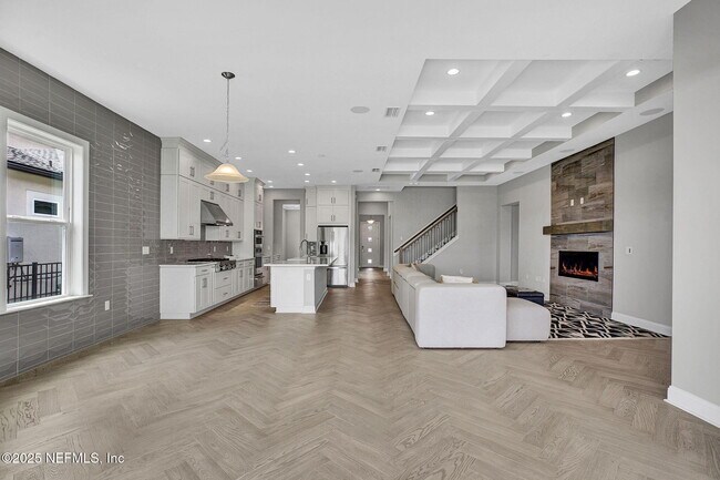 Building Photo - 11476 Madelynn Dr