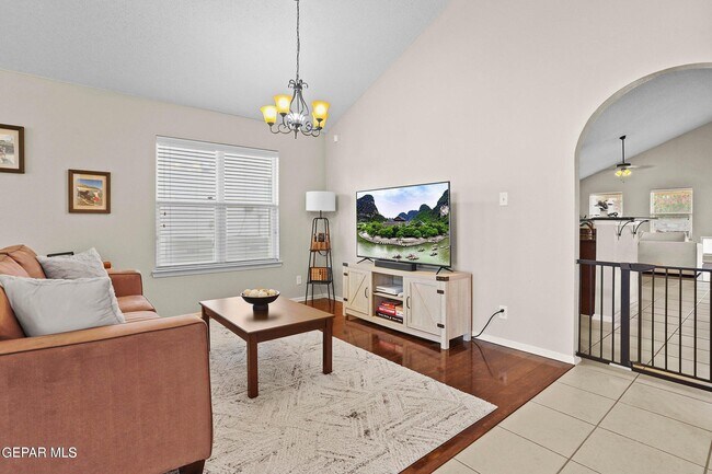 Building Photo - 12529 Paseo Rosannie Ave