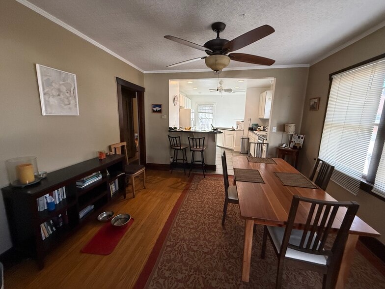 Building Photo - 1420 E 5th Ave