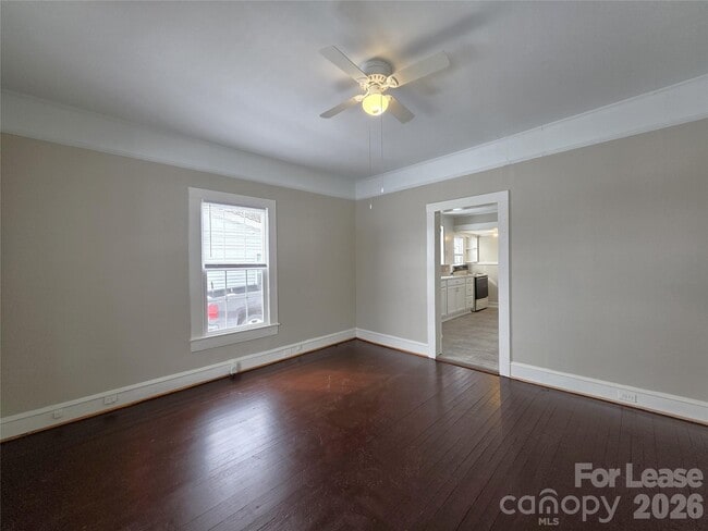 Building Photo - 42 N Cedar St