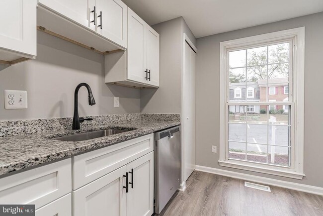 Building Photo - 14365 Watery Mountain Ct