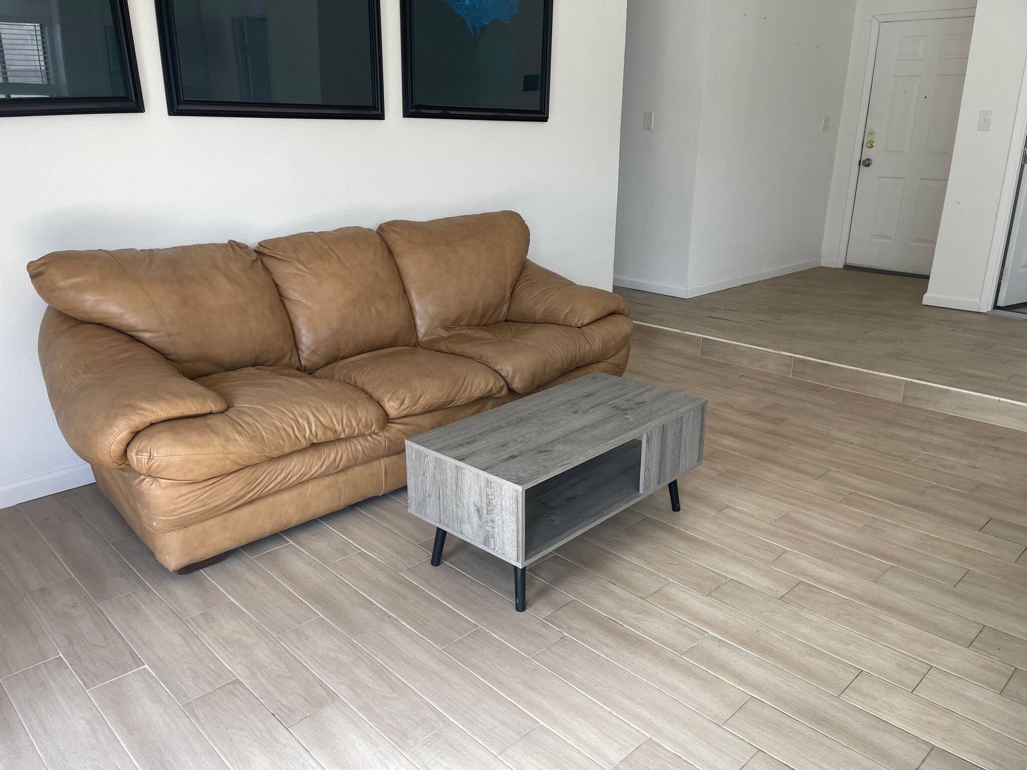 Building Photo - Room in House on Southwest Dr