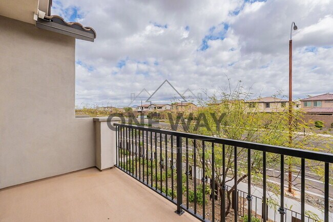 Building Photo - 4643 S Element