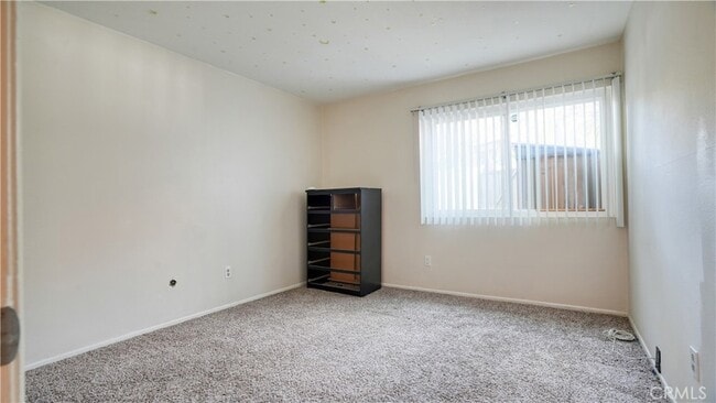 Building Photo - 1101 W MacArthur Blvd