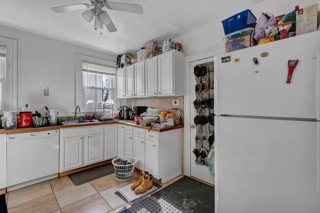 Building Photo - 68 Sheldon Terrace